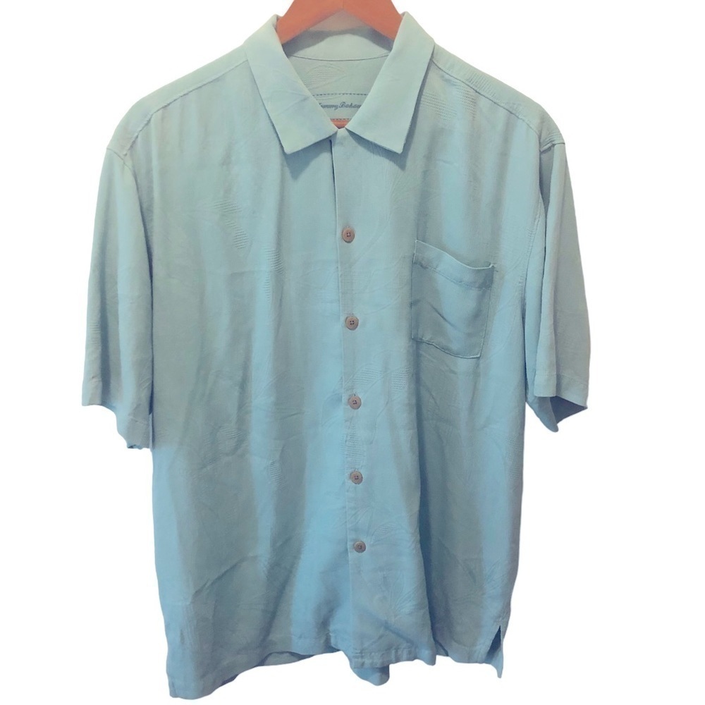 Tommy Bahama Silk Floral Embossed Button Up Shirt Teal M Hawaiian Coconut Button